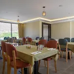 Hotel Royal East 4*