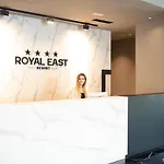 Royal East Mjull-Bathore