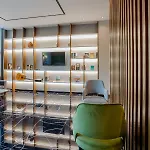 Royal East Hotel 4*