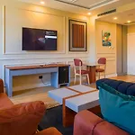 Hotel Royal East