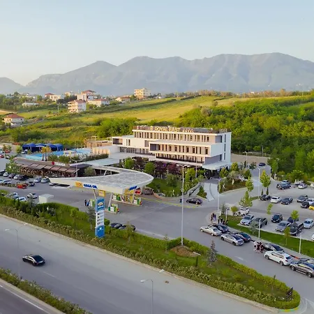 Royal East Mjull-Bethore