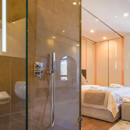 Hotel Royal East