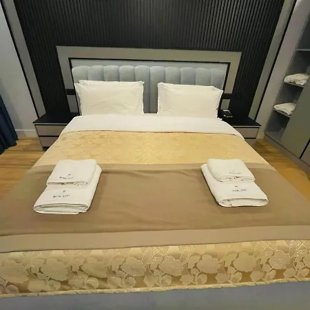 Royal East Szálloda