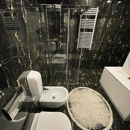 Royal East Szálloda