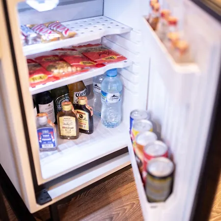 Royal East ホテル