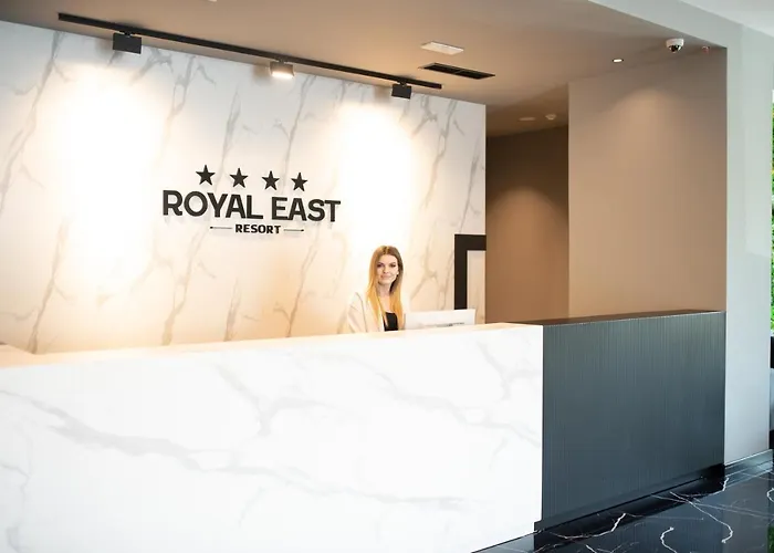 Royal East Mjull-Bethore