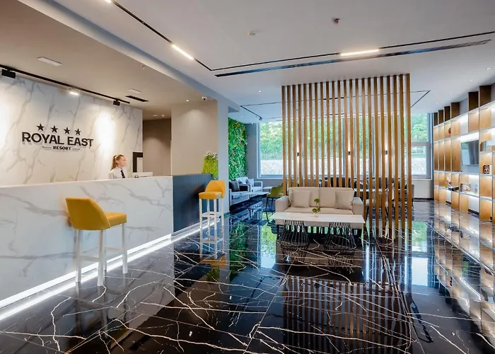 Royal East 4*