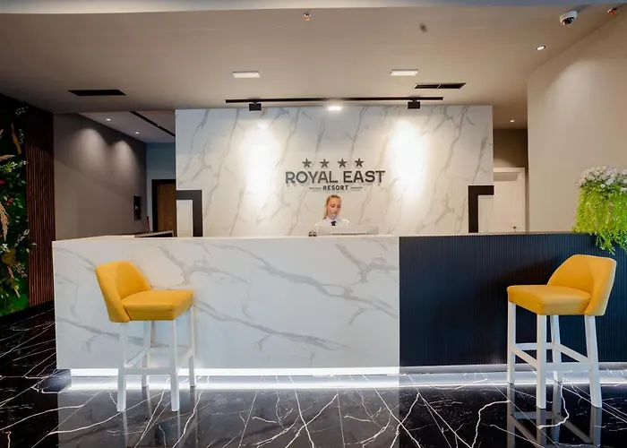 酒店 Royal East 4*