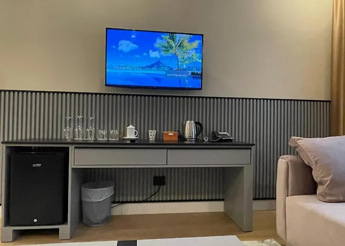 酒店 Royal East 4*