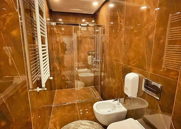 酒店 Royal East 4*