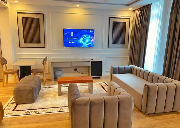 Royal East 4* Mjull-Bathore