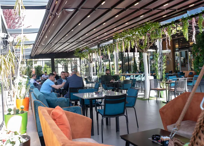 Hotel Royal East 4*