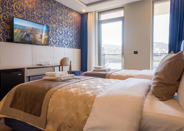 Royal East 4*